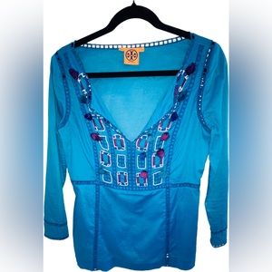 Like new Tory Burch V Neck Tunic with Crochet Tassle sz 4